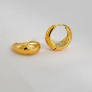 Small Size Melon Seeds Ear Clip / Gold