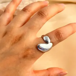 Silver / One Size / A