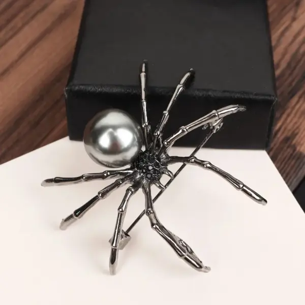 Wholesale Retro Pin Spider Imitation Pearl Alloy Unisex Brooches
