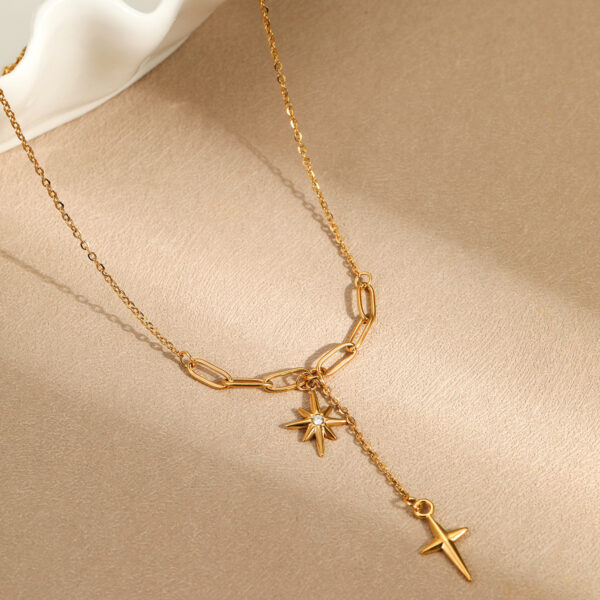 Wholesale clavicle chain diamond eight mans star necklace