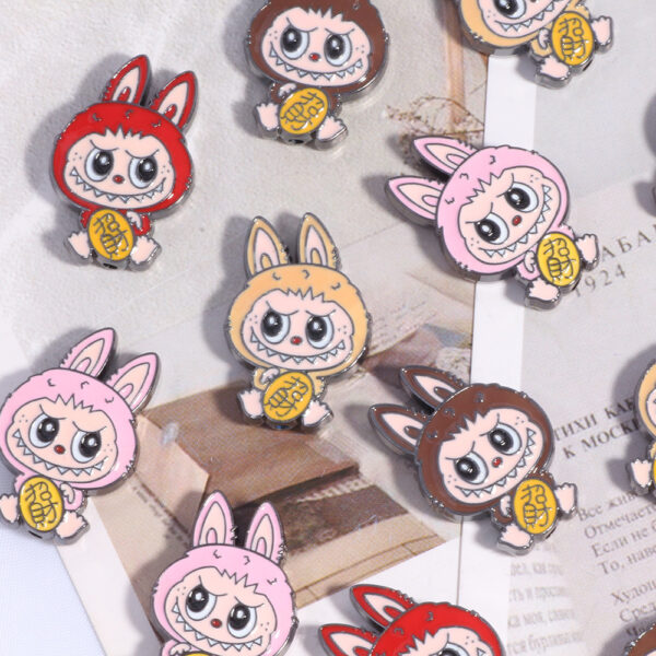 Wholesale popmart cartoon cloth alloy through hole diy cute grain heavy industry beads mobile phone chain key chain bracelet accessories