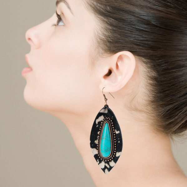 Wholesale Leopard Leather Earrings Distinctive Alloy Set with Big Turquoise Long Banquet Earrings