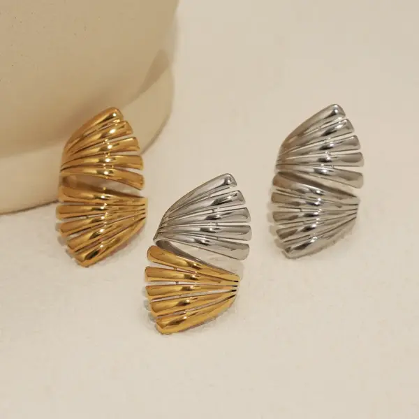 oly-0fe5eff454ed2292bb3ae8644195b80b Wholesale PVD Coated Real Gold Plated 18K Gold Geometric 304 Stainless Steel Casual Simple Style Waterproof Non Tarnish Adjustable Ring