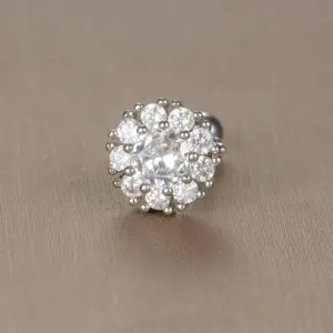 A- 18 Silver 1 Piece