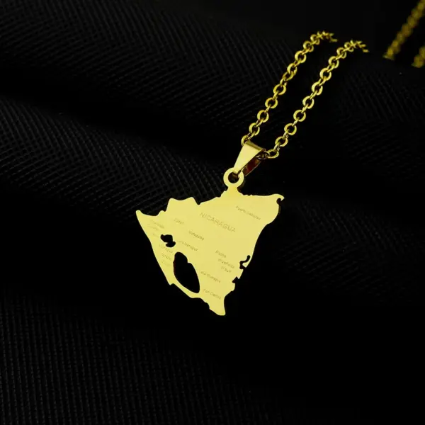 Wholesale Geometric Map 201 Stainless Steel 304 Stainless Steel Basic Modern Style Classic Style 304 Stainless Steel Pendant Necklace