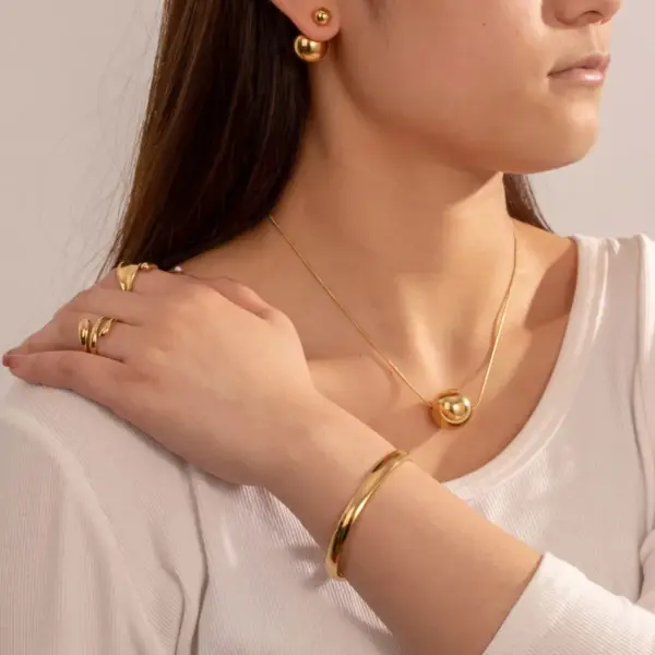 PVD Coated Round 304 Stainless Steel IG Style Simple Style Waterproof Non Tarnish Earrings Necklace