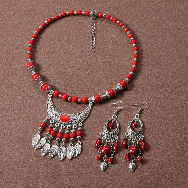 Wholesale Bohemian retro ethnic style European and American ancient silver earrings goddess jewelry face slimming earrings tassel long earrings