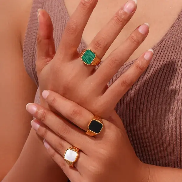 Wholesale 304 Stainless Steel Geometric PVD Coated Rhinestones Shell 18K Real Gold Plated Vintage Style Waterproof Non Tarnish Plating Inlay White Gold Rings