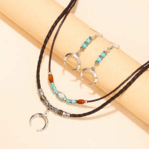 oly-10a4f63ac39cd285f371a4090b933bb5 Wholesale Vintage alloy cross heart wolf tooth pendant beaded necklace