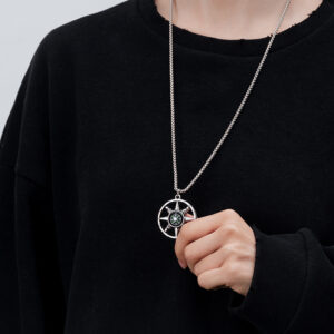 0612# Compass Necklace