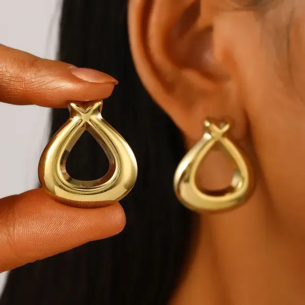 Wholesale 1 Pair Retro Solid Color Plating 304 Stainless Steel Stainless Steel Earrings