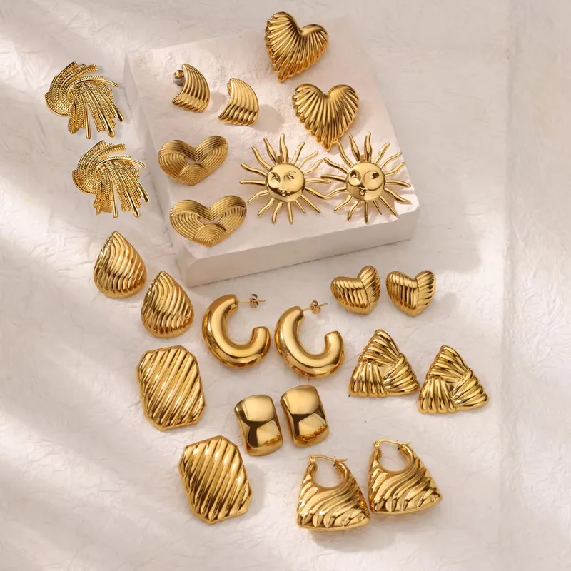 Wholesale PVD Coated Real Gold Plated Water Droplets Heart Shape 304 Stainless Steel Vacation Classic Style Waterproof Non Tarnish Ear Studs
