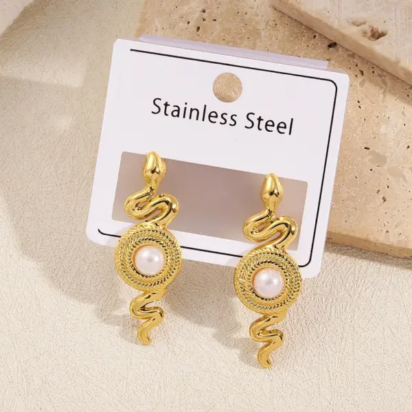 Wholesale Irregular Shape Pearl Flower Heart Snake Design Vacuum Plated 304 Stainless Steel Earrings Fashionable Casual Modern Style