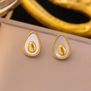 25 [AG36] Avocado Ear Studs / Gold