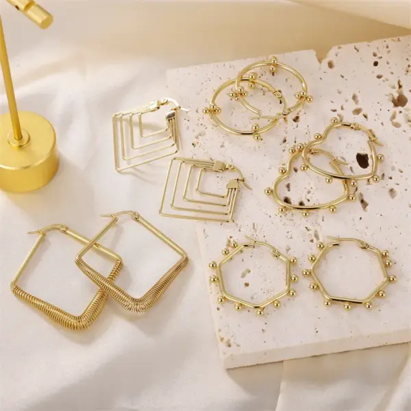 Wholesale 1 Pair Retro Roman Style Geometric Heart Shape Plating Inlay 304 Stainless Steel Pearl 18K Gold Plated Earrings