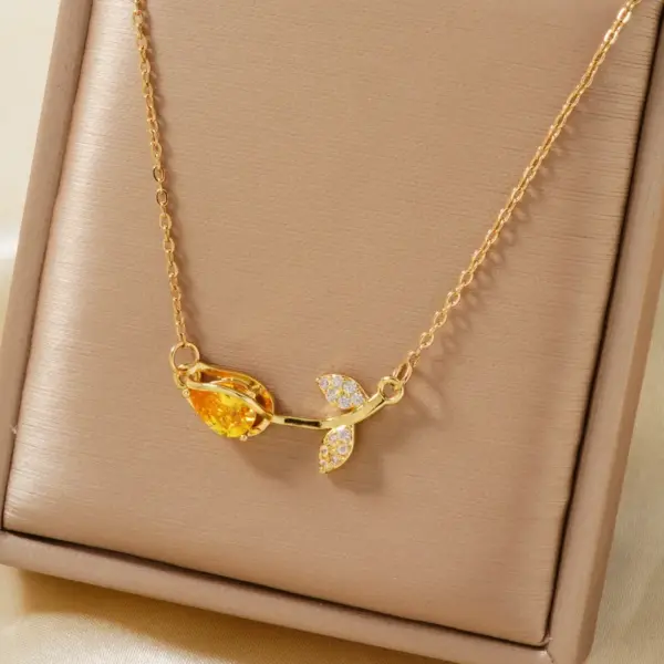 Wholesale 304 Stainless Steel Copper K Gold Plated Three-dimensional Inlay Floral Zircon Pendant Necklace
