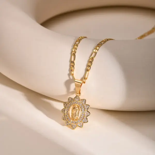 Wholesale Jewelry Religion Classic Style Human Virgin Mary 201 Stainless Steel Copper Shell Zircon 18K Gold Plated Pendant Necklace