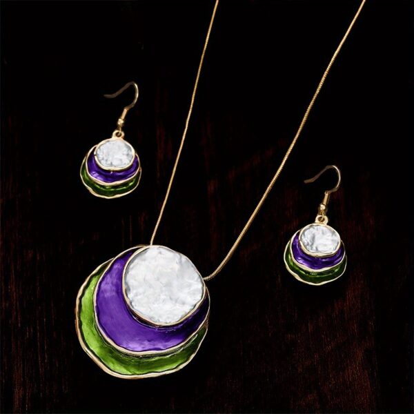 Wholesale Colorful seashell-shaped Bohemian painting oil necklace
