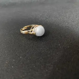 Aquamarine / Adjustable Opening