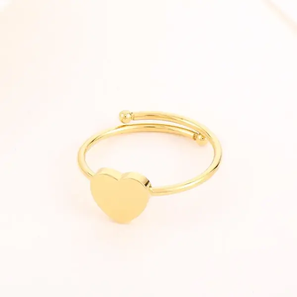 PVD Coated 18K Gold Plated Rose Gold Plated Heart Shape Titanium Steel Simple Style Waterproof Non Tarnish Rings
