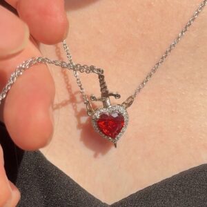 Wholesale Cross-border New silver Fashion Pendant Heart-piercing Love Dagger Necklace Multi-layer French Retro Women's Necklace