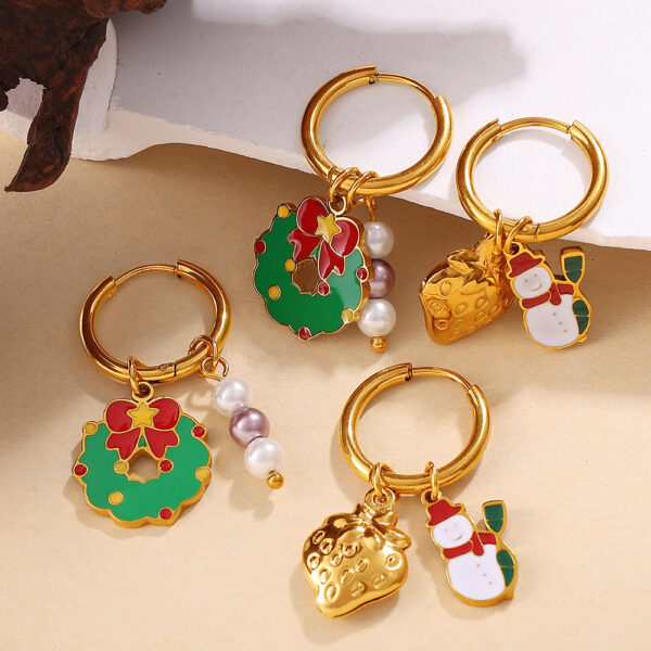 oly-11f268df88a77c971dd0bcc5c2e27227 Wholesale Christmas series gingerbread man pendant earrings
