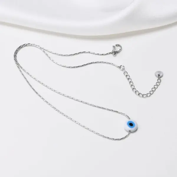 Wholesale PVD Coated Real Gold Plated Devil'S Eye Stainless Steel Vacation Streetwear Waterproof Non Tarnish 304 Stainless Steel Pendant Necklace