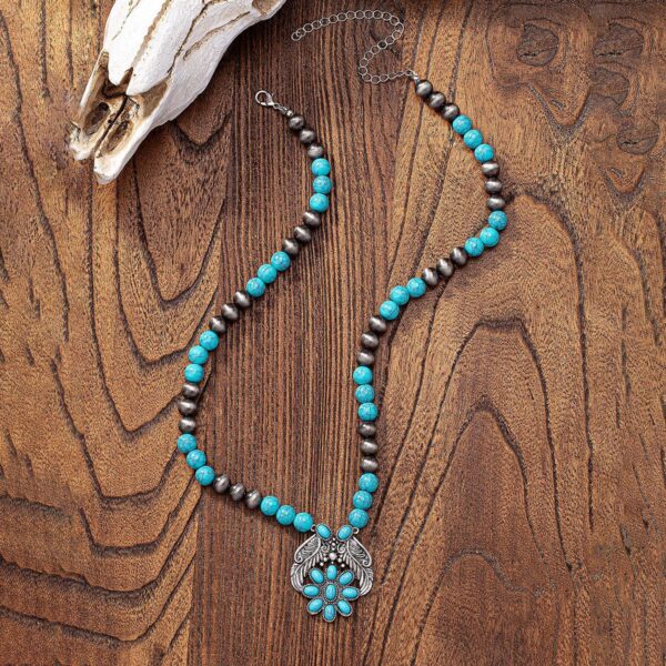 Wholesale Qingdao Daiwei Jewelry Wholesale Cross-border E-commerce Supply 1 Western Cross Flower Pendant Beaded Necklace