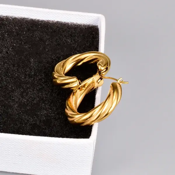 Wholesale Vacuum Plating PVD Coated 18K Gold Plated 18K Gold 304 Stainless Steel Titanium Steel