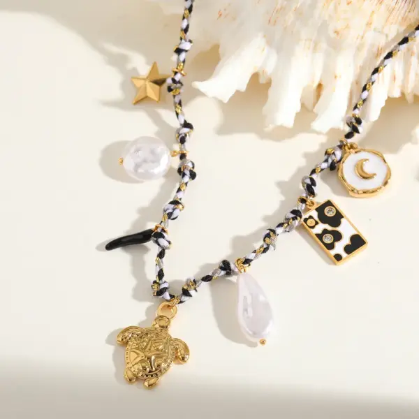 Wholesale PVD Coated Real Gold Plated 18K Gold Tortoise Star Moon 304 Stainless Steel Casual Cute Romantic Waterproof Non Tarnish Polyester Lobster Trigger Clasp Closure Pendant Necklace