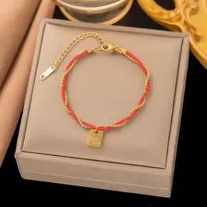 [Sle49] Square Plate Red Rope / Gold