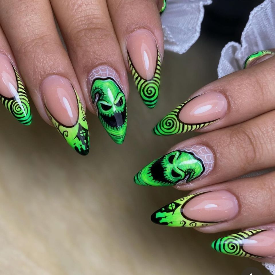 Wholesale Wm-276 Evil Ghost French Almond Fake Nail Pieces Green Big Eyed Monster French Vortex Wearable Nail Pieces