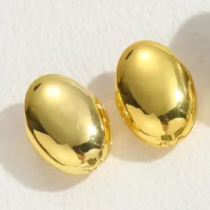 Small Ear Studs Real / Gold