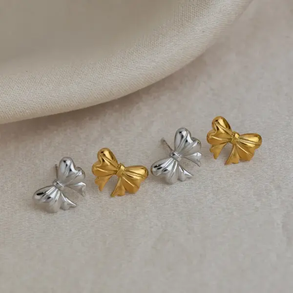 Wholesale PVD Coated Real Gold Plated 18K Gold Bow Knot 304 Stainless Steel Vacation Simple Style Waterproof Non Tarnish Ear Studs