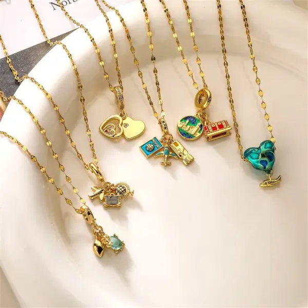 Wholesale Ig Style Simple Style Animal Key Copper Plating Inlay Zircon Gold Plated Pendant Necklace