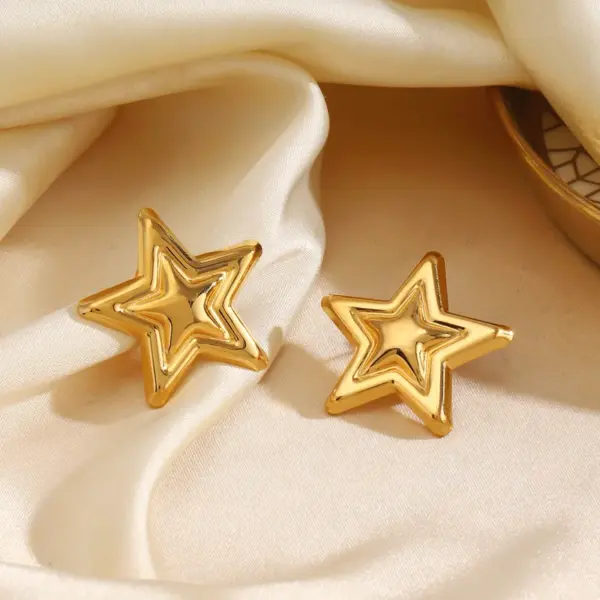 PVD Coated 18K Gold Plated Pentagram Star 304 Stainless Steel Casual Rock Streetwear Waterproof Non Tarnish Ear Studs