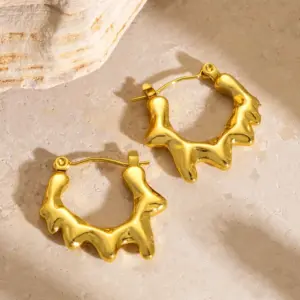 EH0117 Earrings / Gold