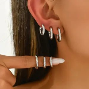 E558 Silver