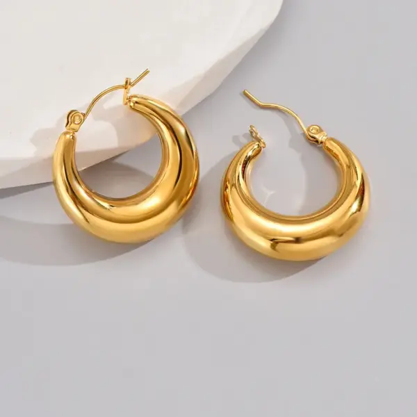 304 Stainless Steel C Shape PVD Coated 18K Gold Plated 18K Gold Simple Style Classic Style Waterproof Non Tarnish Plating Gold Sier Ear Studs