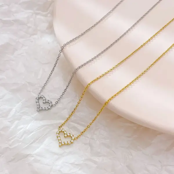 Wholesale PVD Coated Real Gold Plated Heart Shape Stainless Steel Simple Style Waterproof Non Tarnish Stainless Steel Pendant Necklace
