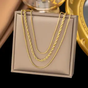 26 [Ah656] Three-Layer Chain Necklace / Gold