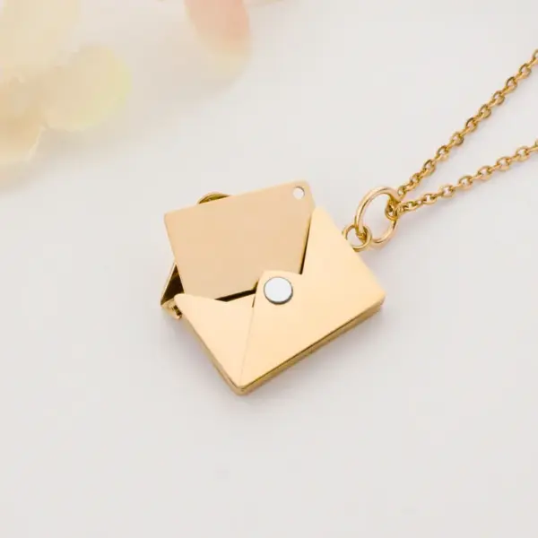 Wholesale Simple Style Envelope Titanium Steel Polishing Pendant Necklace