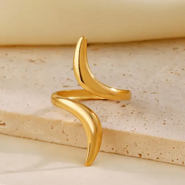 Wholesale PVD Coated 18K Gold Plated Lines 304 Stainless Steel IG Style Simple Style Waterproof Non Tarnish Open Rings