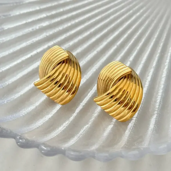 Wholesale 1 Pair IG Style Simple Style Geometric Plating 304 Stainless Steel 14K Gold Plated Stainless Steel Earrings