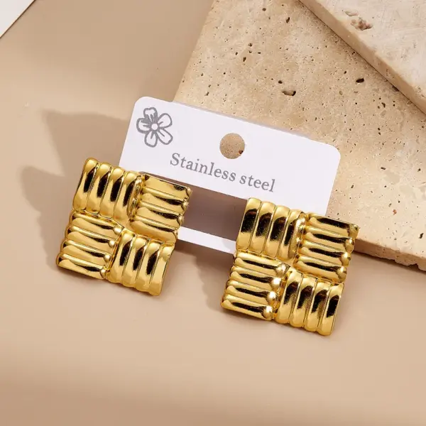 Water-Plated Round And Square Hoops Earrings Stainless Steel 201 Rhinestone Lattice Design Fashionable Casual Minimalist Style