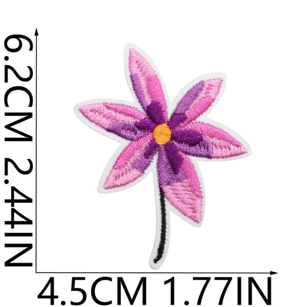 Wholesale Cute Little Grass Bee Embroidered Cloth Sticker Flower Bag Clothes Decoration Embroidered Butterfly Patch Sun Flower Ironing