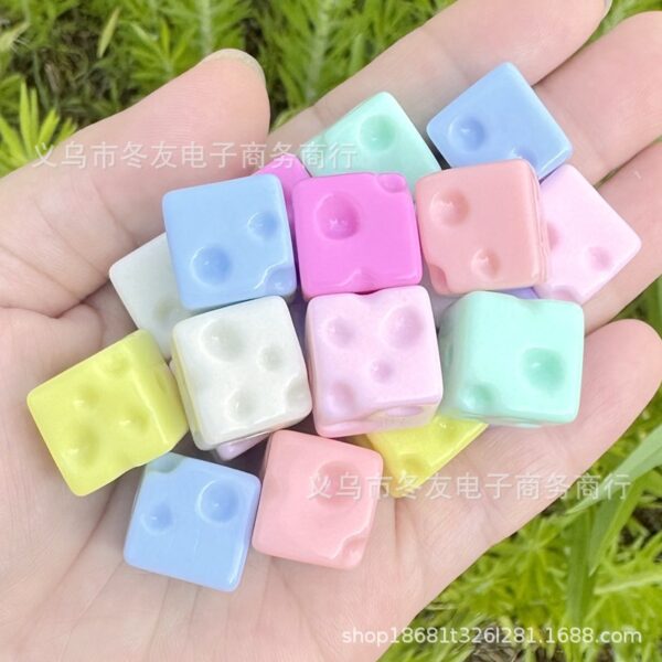oly-1429a4b38c0333378c9ec783748111b3 Wholesale Creamy solid colored cheese square straight hole bead