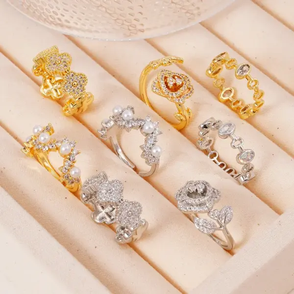 Wholesale Real Gold Plated Four Leaf Clover Flower Copper Casual Retro Simple Style Open Rings Rings