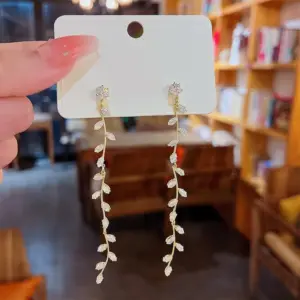 E0027 Silver Needle