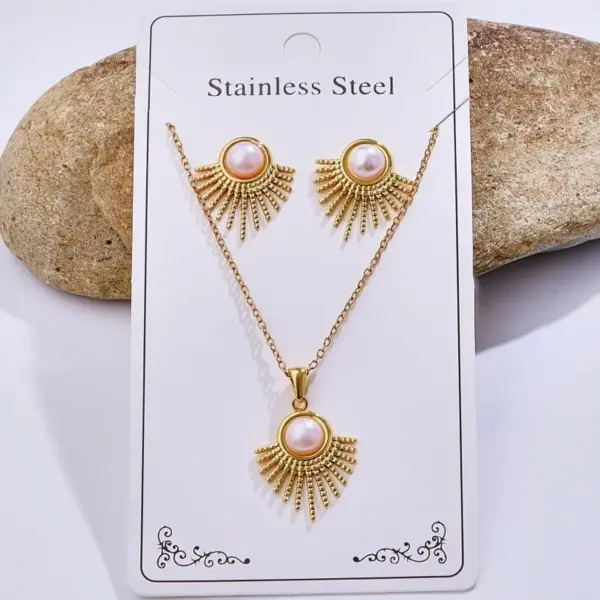 Wholesale 304 Stainless Steel Circle Round Oval Rack Plated Long-Lasting Plated PVD Coated Artificial Pearls 18K Gold Plated K Gold Plated Casual Elegant Cute Cable Chain Gold Jewelry Set